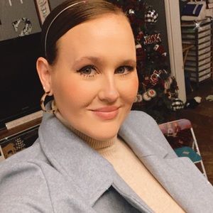 Meet your Posher, Stephanie